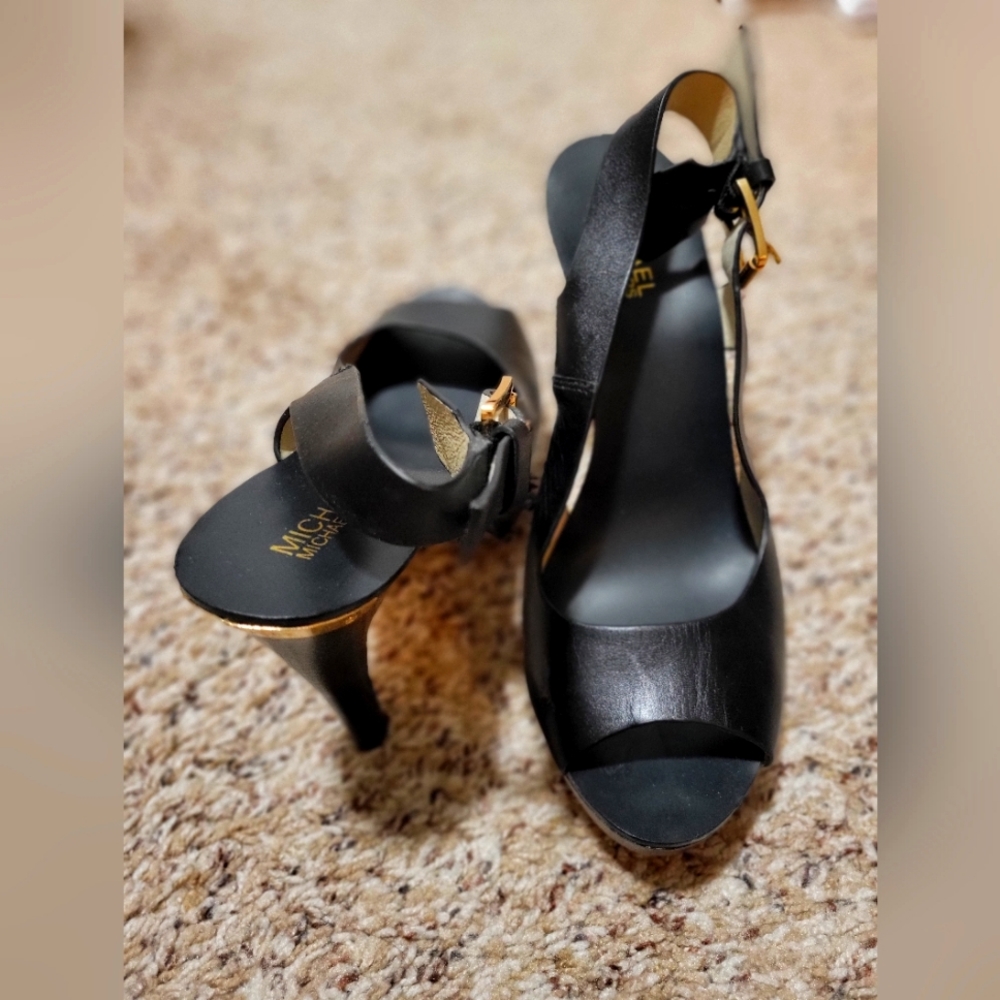 Michael Kors Pumps